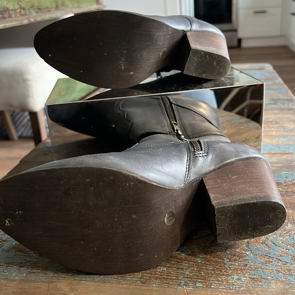 Steve Madden Chelsea So Good Western Booties, SZ 8 - Picture 6 of 11